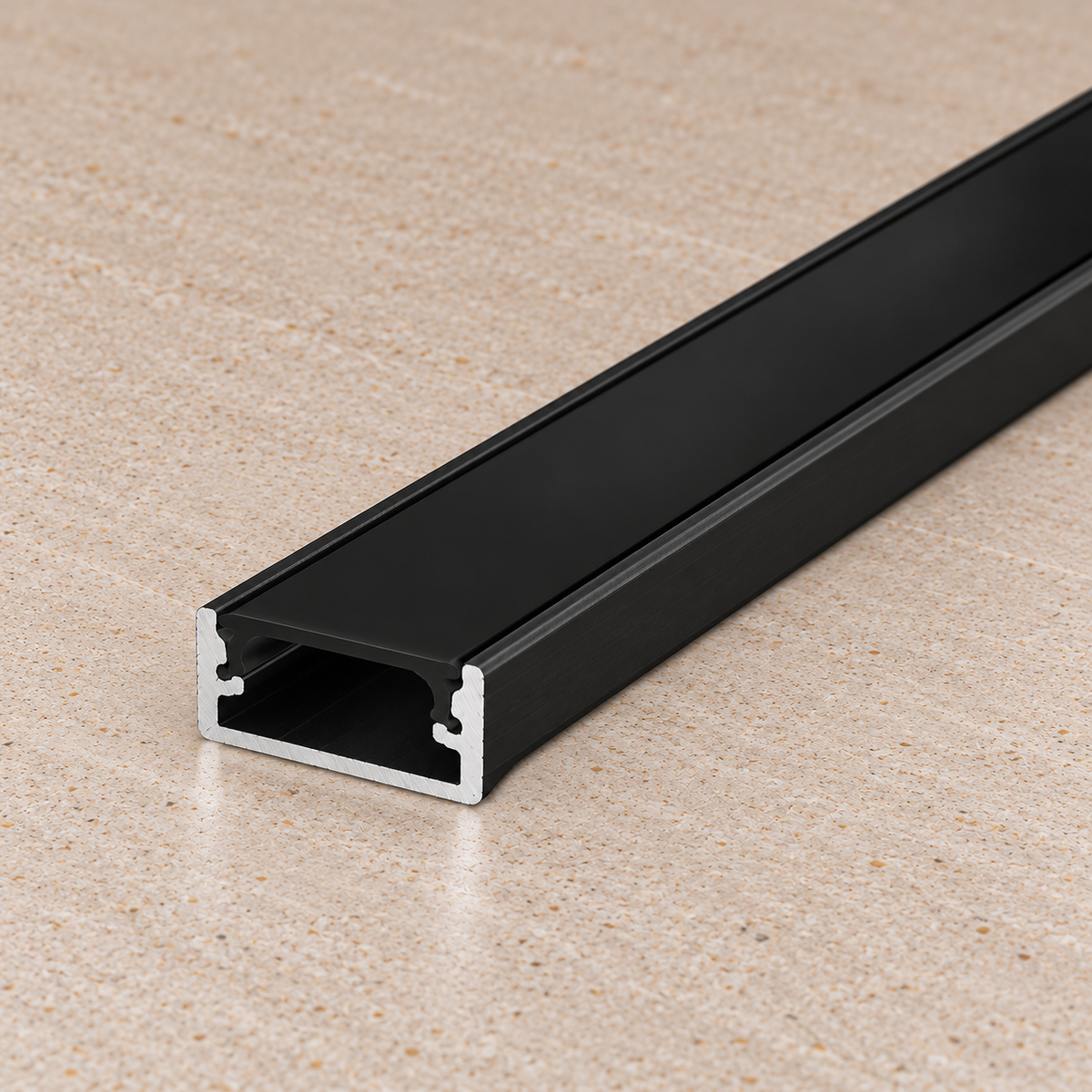 Perfíl Aluminio KIMERA-"Tipo D" Anodizado Negro con Difusor Negro,Tapones y Clips Sujección 2,02M — Vetonek