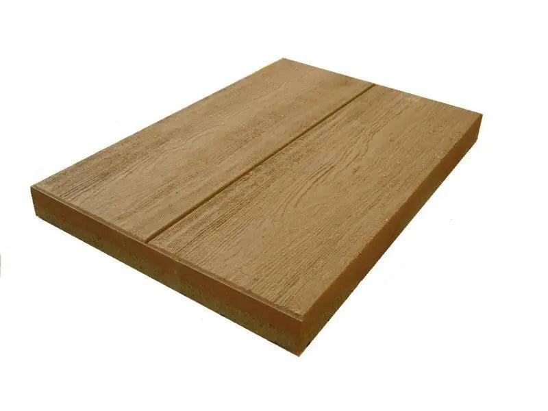 Losa de hormigón imitación traviesa de madera ideal para jardinería y paisajismo.