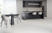 Noyon Blanco 100x100 en cocina