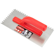 Peine Bellota 25874 extendiendo cemento cola