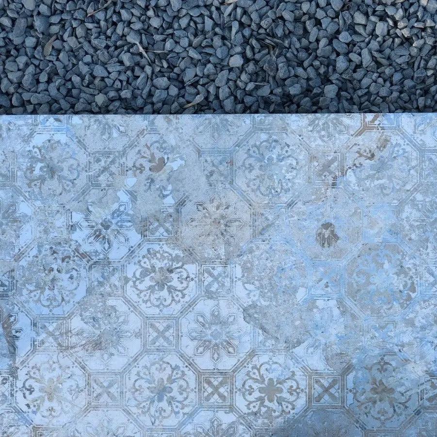 Dalle en grès cérame pour extérieur Vintage, parfaite pour décorer les jardins et les espaces extérieurs avec style.