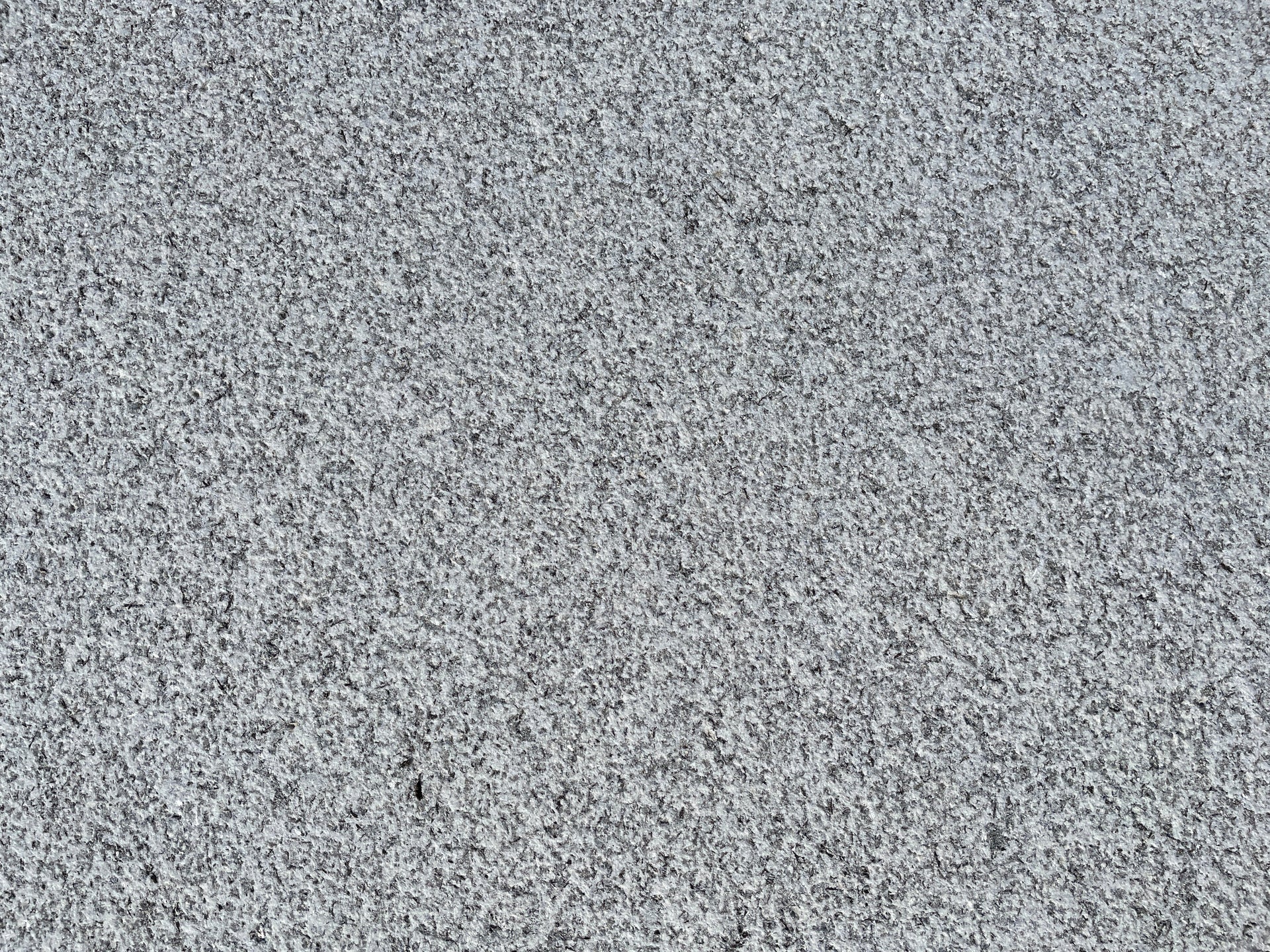Losas de granito para jardín, ideales para caminos y decoración exterior.