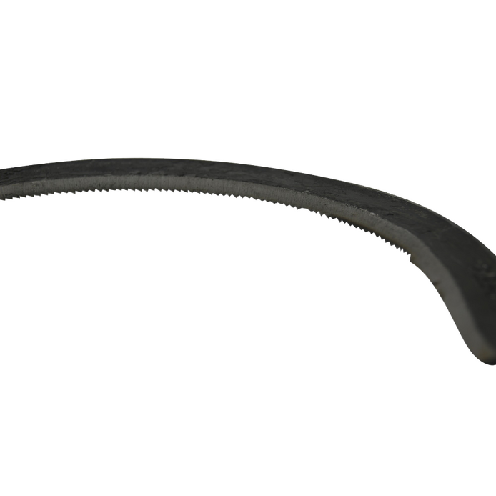 Hoz dentada Bellota 2550 de curvatura pronunciada, vista de detalle de la hoja