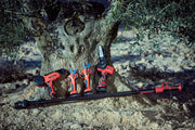 Atadora eléctrica Bellota BePower ETY125P atando la viña