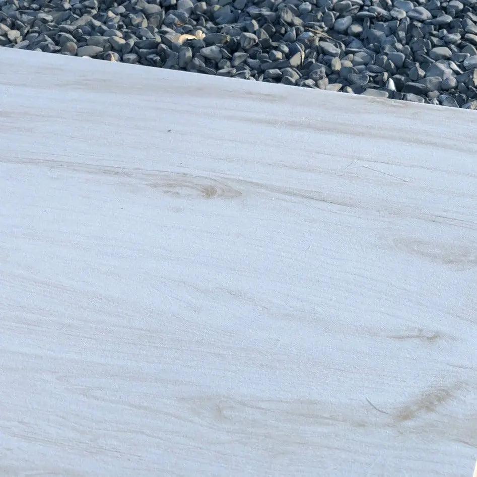 Dalle de jardin en bois blanc - Vetonek