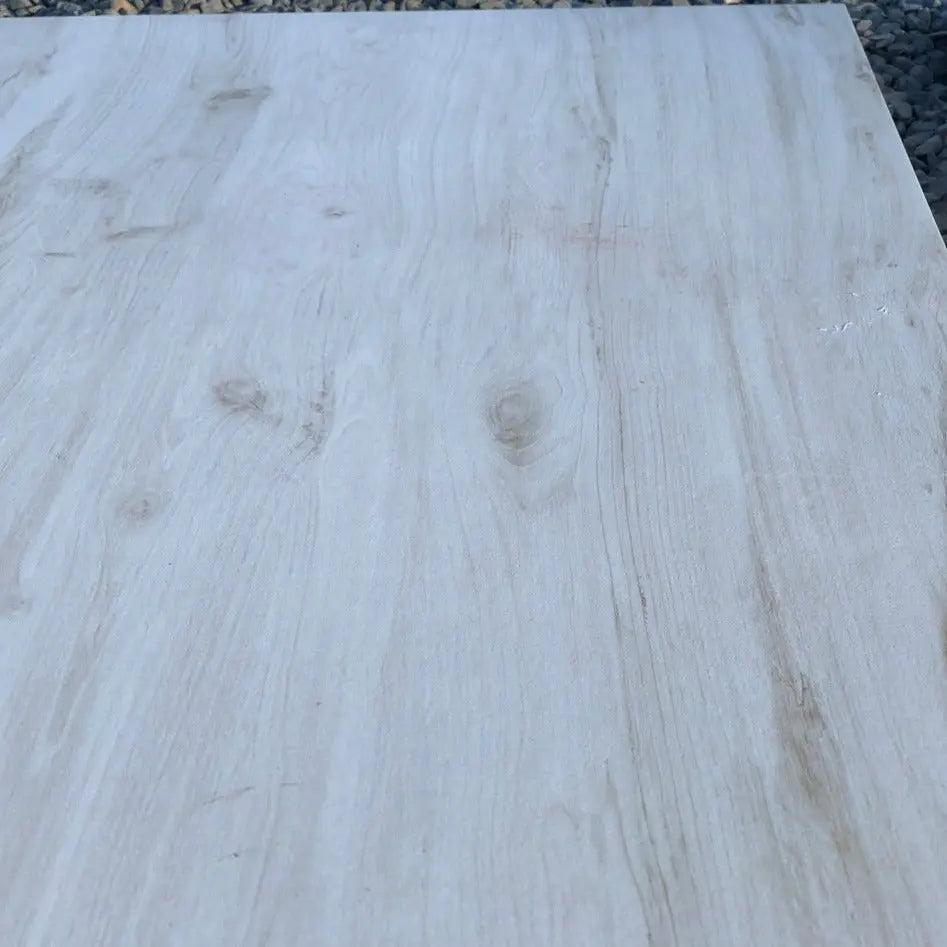 Dalle de jardin en bois blanc - Vetonek