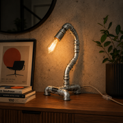 Lámpara de Mesa "Plumber" — Vetonek