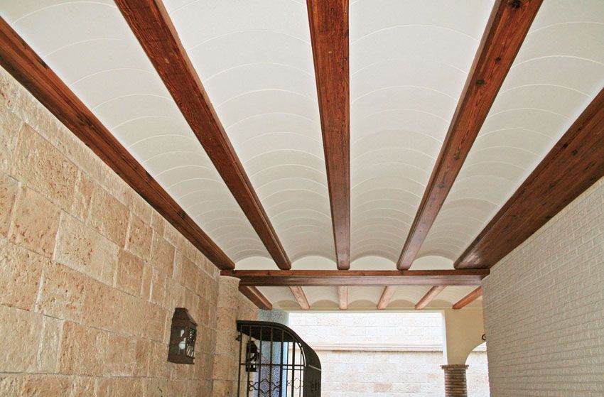 Revoltón Canillas combinado con vigas imitación madera