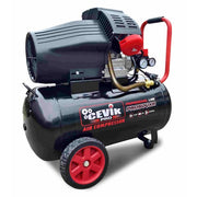 Detalle del compresor de 50 L y 3 HP con cabezal en V Cevik Pro - Vetonek