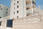 Detalle de Celosía Arenzana de hormigón blanco en exterior