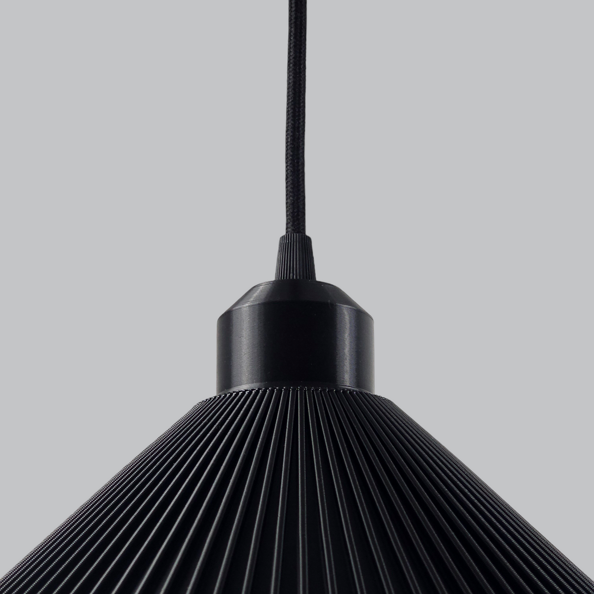 Lámpara Colgante "Colt" Color Negro/Florón Negro/Cable Negro — Vetonek (2)