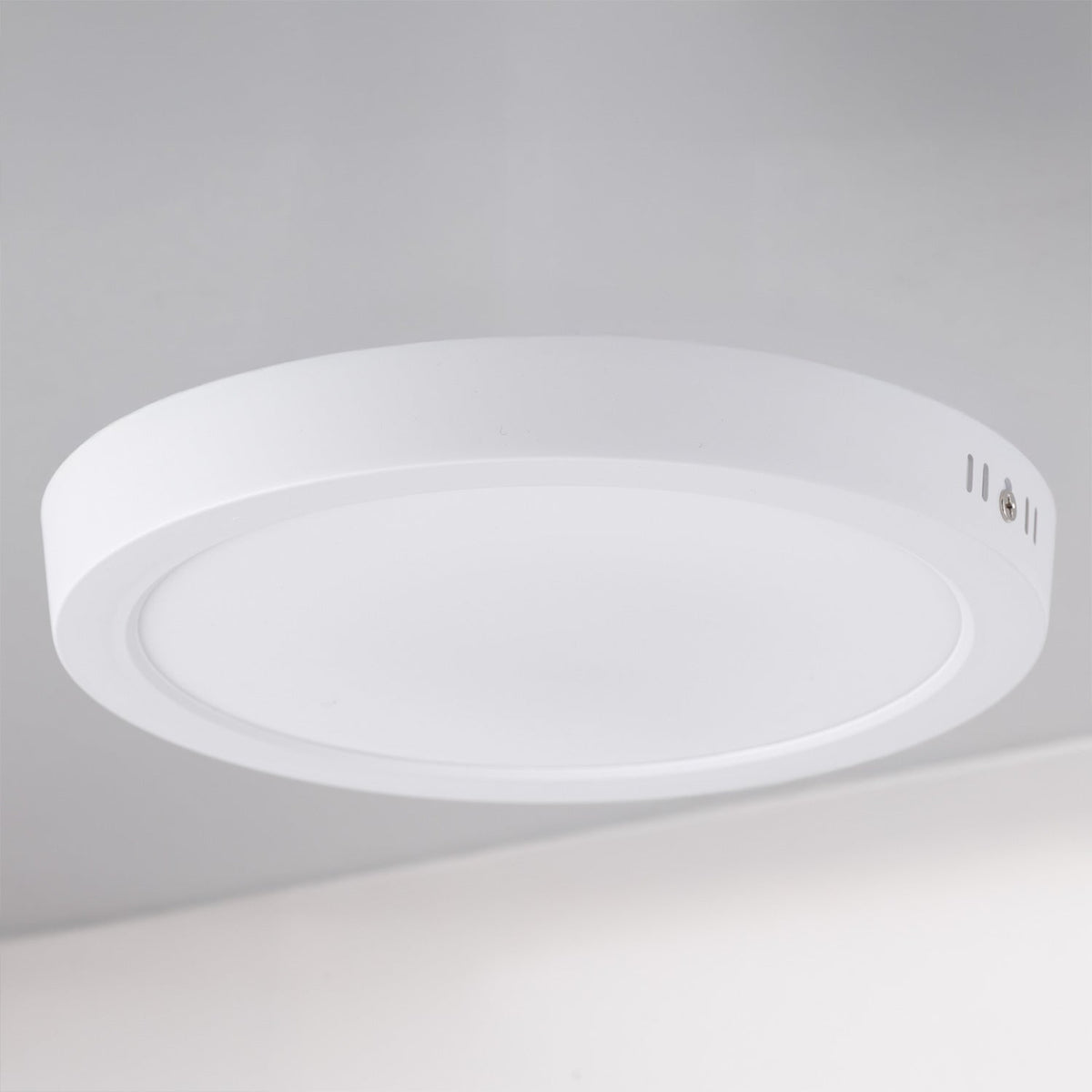 Plafón de Superficie LED 100Lm/W 18W 1800Lm 6000ºK IP20 — Vetonek