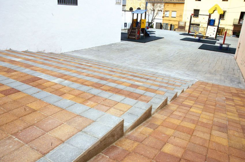 Paso de jardín con Loseta Lerga
