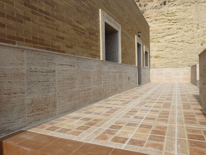 Detalle de la textura arenada del Revestimiento Murchante