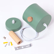 Lámpara colgante Scarlet Vetonek verde oliva — medidas Ø220 x 140 mm